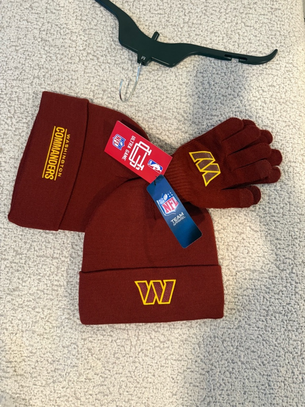 NWT Washington Commanders Beanie Hat & Gloves Set NFL Team Apparel Burgundy